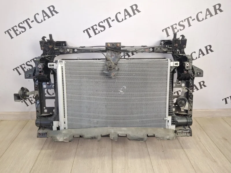 Кассета радиаторов сборе передней панелью Audi Q7 2015- 4M