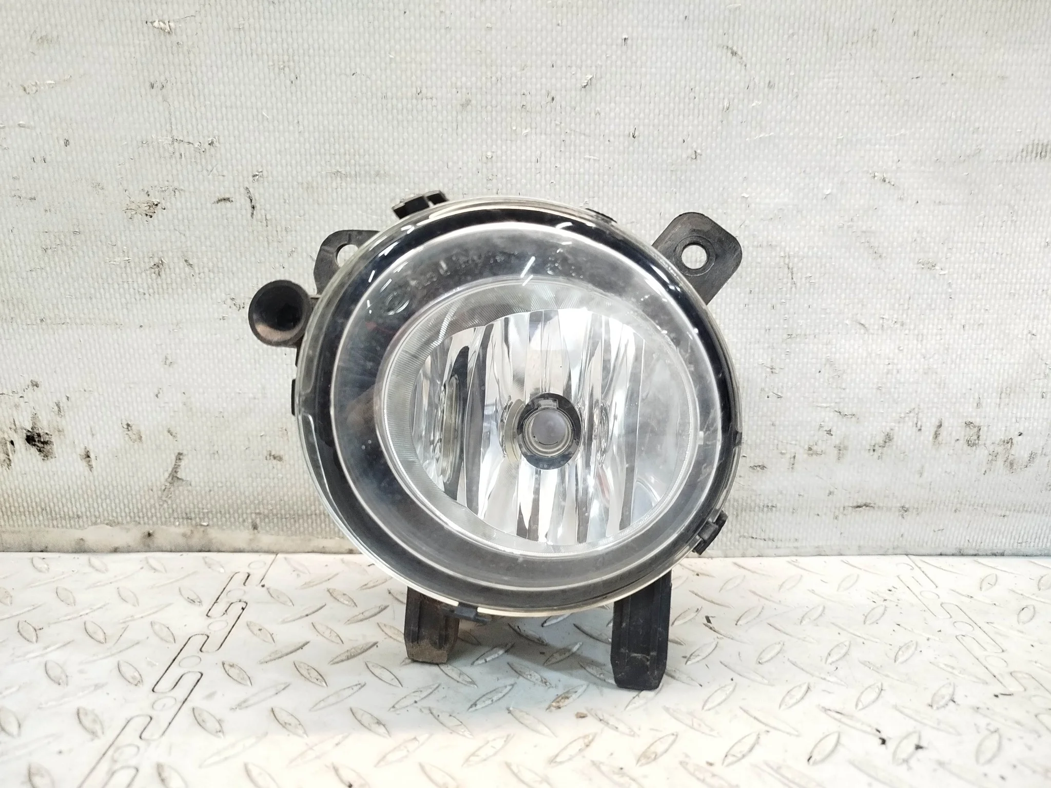 ТУМАНКА BMW ЛЕВАЯ 63177248911 KE775