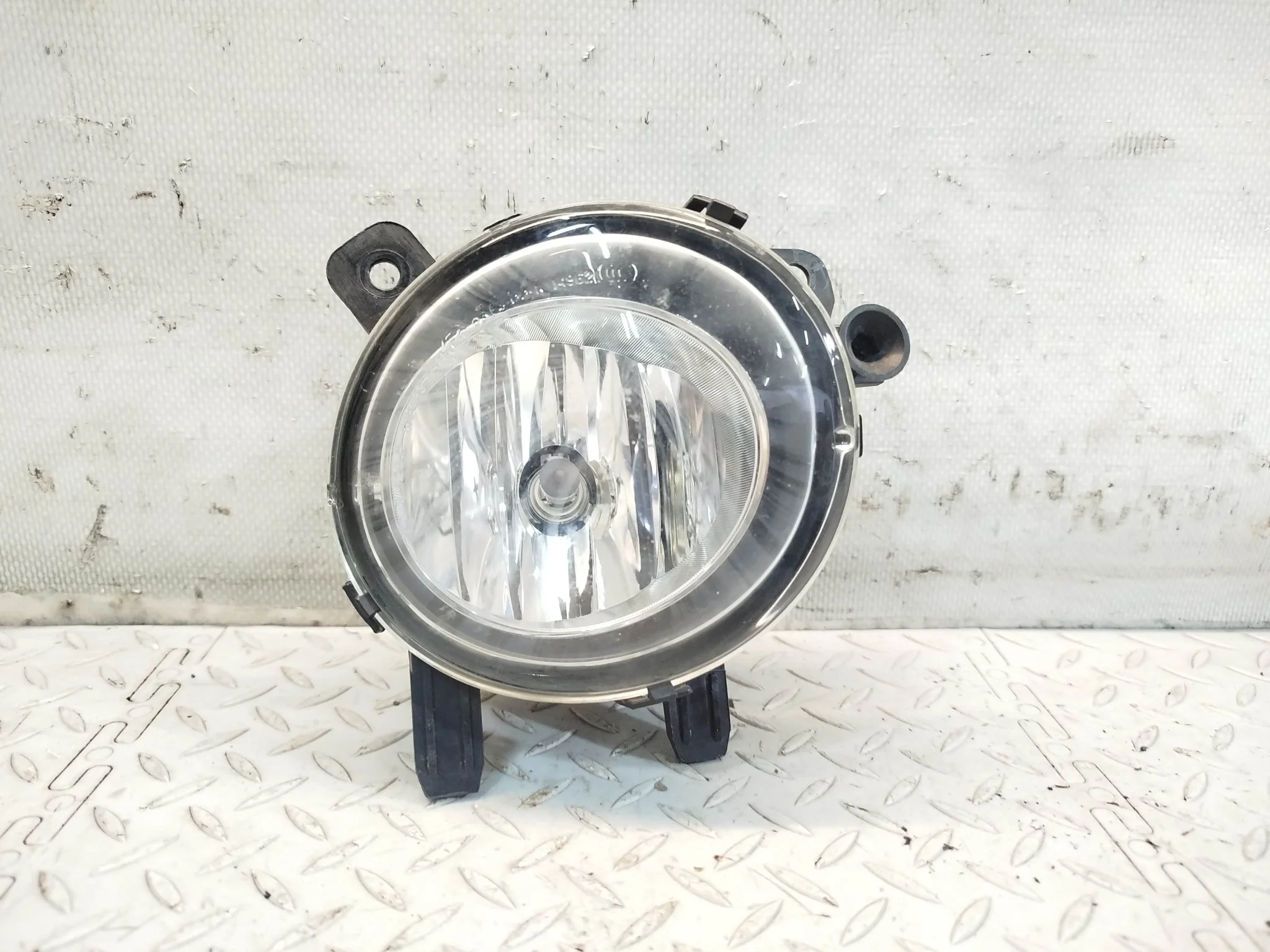 ТУМАНКА BMW ПРАВАЯ 63177248912 KE775