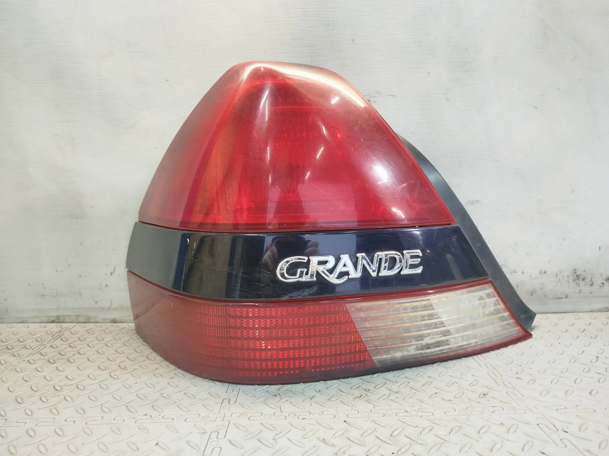 ФОНАРЬ TOYOTA ЛЕВЫЙ 815602A090 KE778