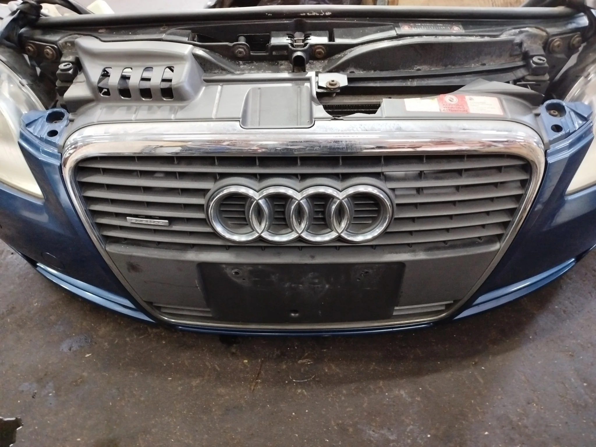 NOSECUT AUDI A4 8E0807105A синий KB1533