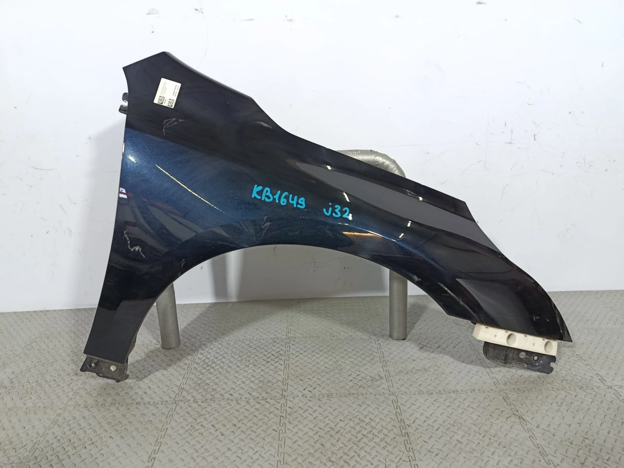 КРЫЛО NISSAN TEANA F3100JN2MA ПЕРЕДНЕЕ ПРАВОЕ черный, B20 KB1649