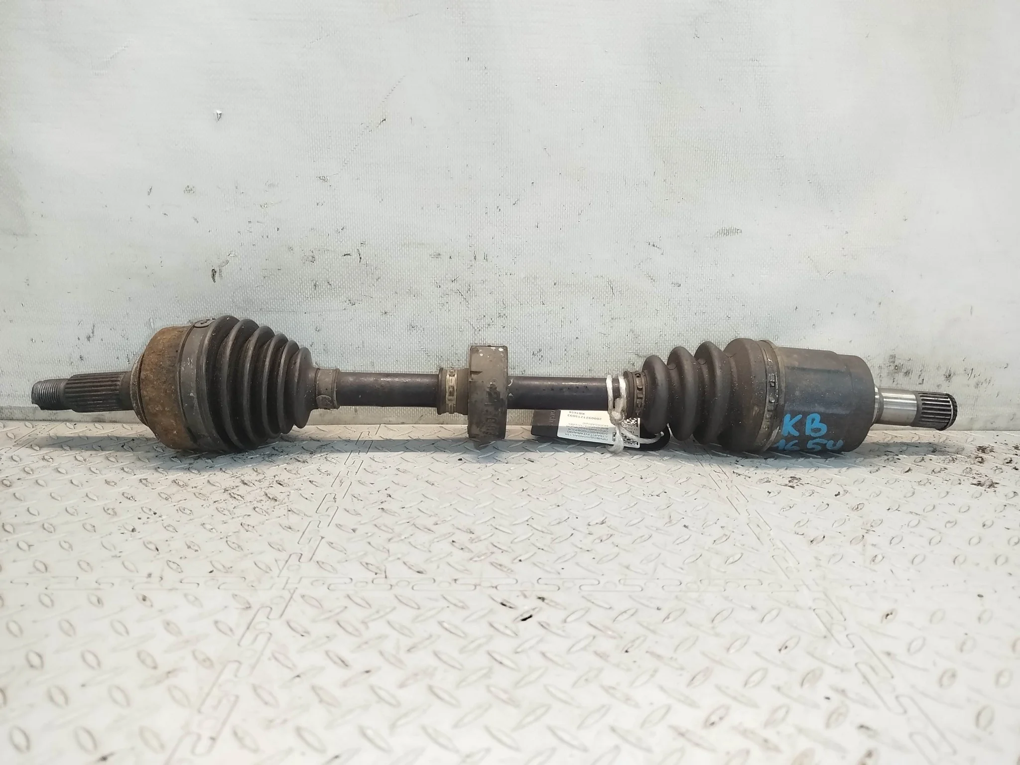 ПРИВОД HONDA ПЕРЕДНИЙ ЛЕВЫЙ 44306SABN00  KB1654
