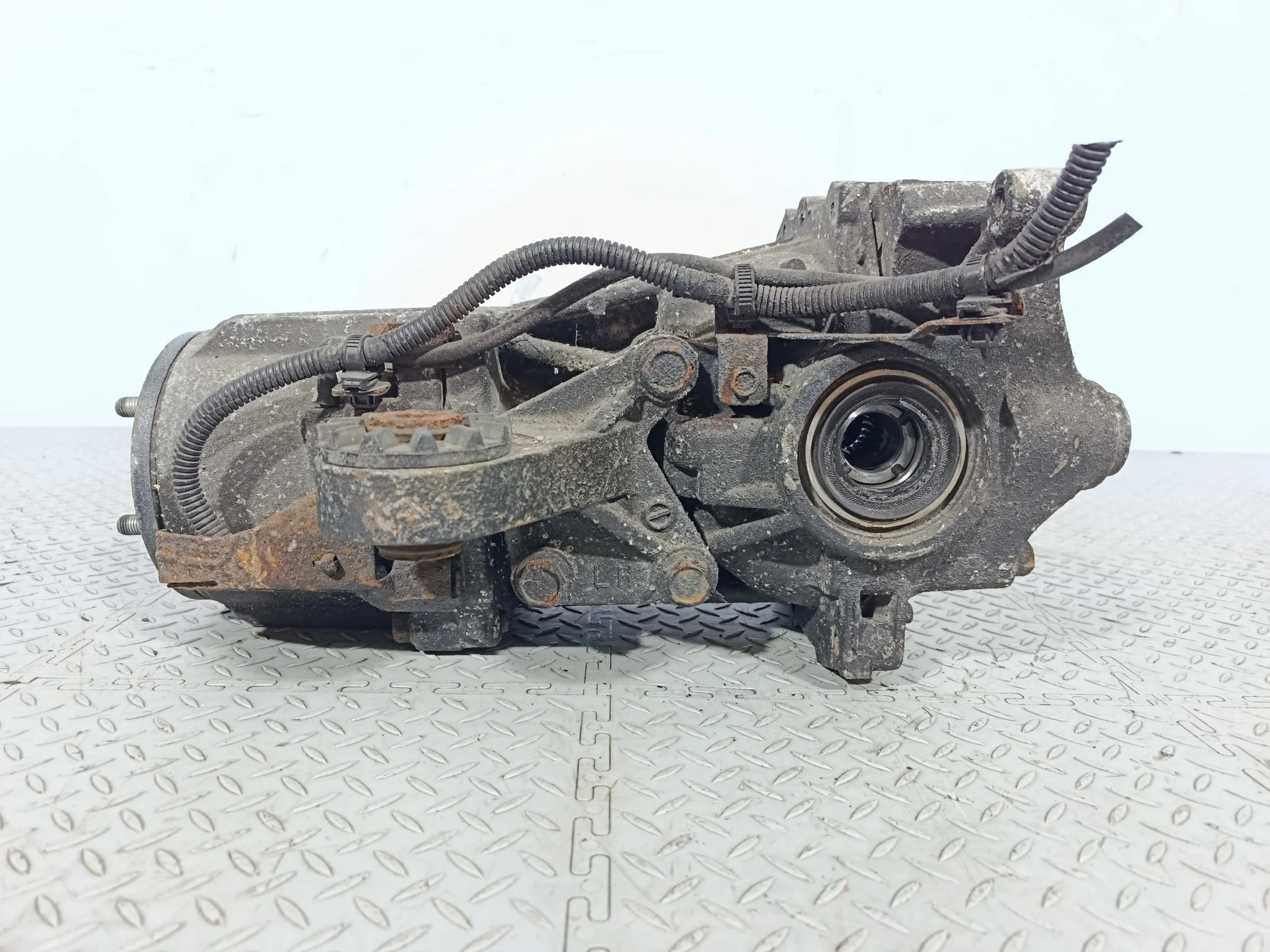 РЕДУКТОР MITSUBISHI ЗАДНИЙ 3501A114 KE764