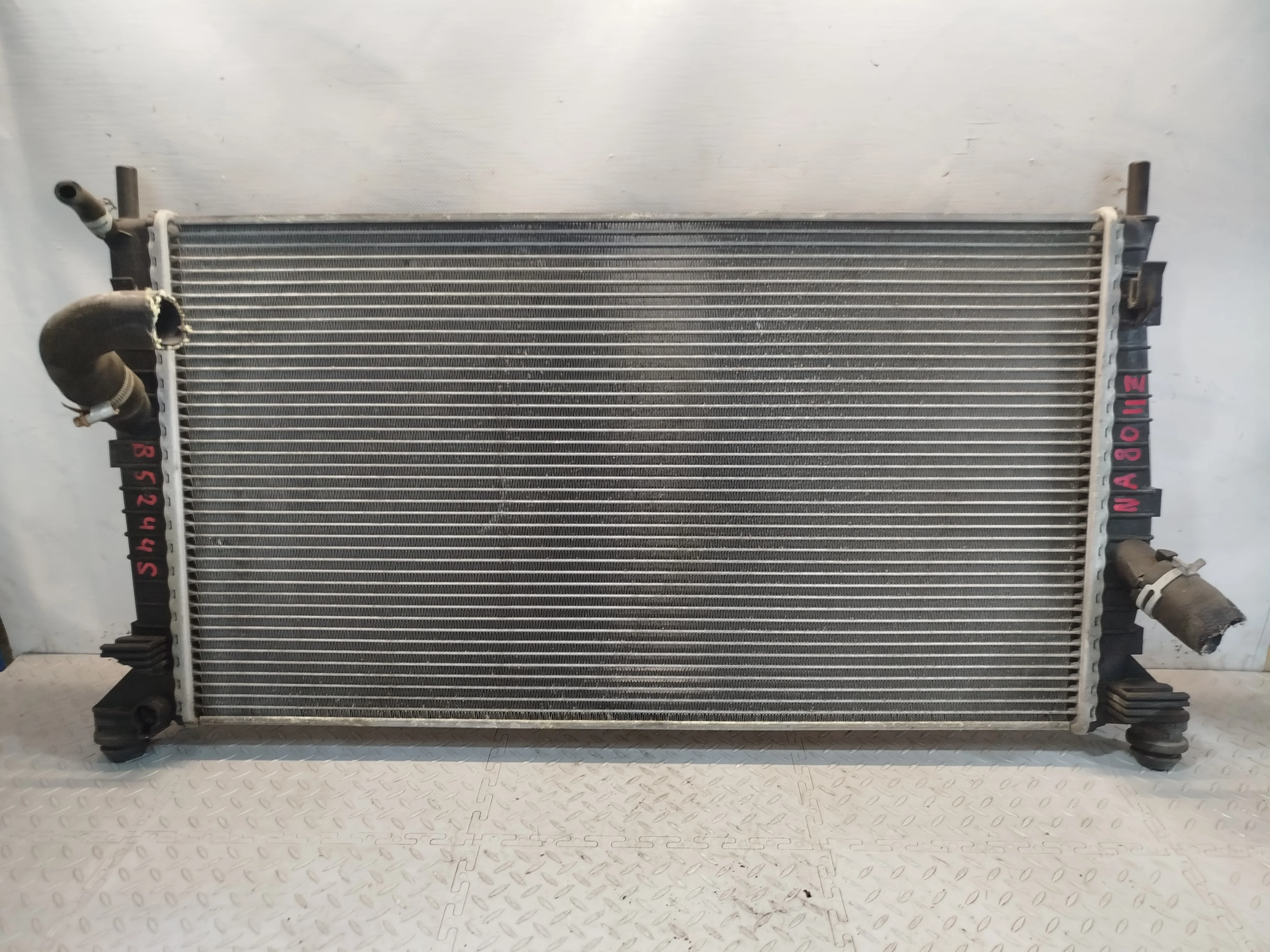 РАДИАТОР ДВИГАТЕЛЯ VOLVO 36000211 NA8011Z