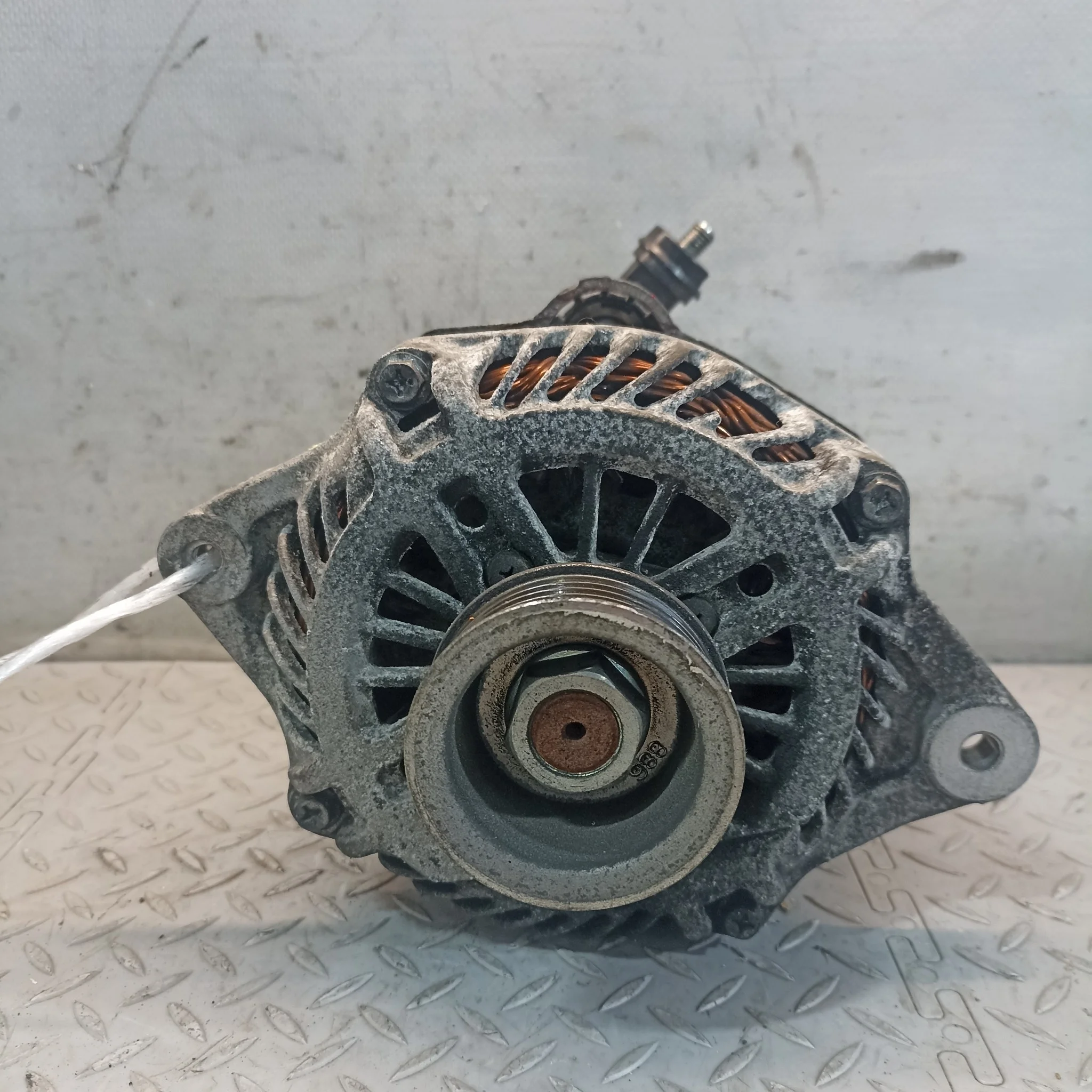 ГЕНЕРАТОР SUBARU 23700AA520 KB1498Z