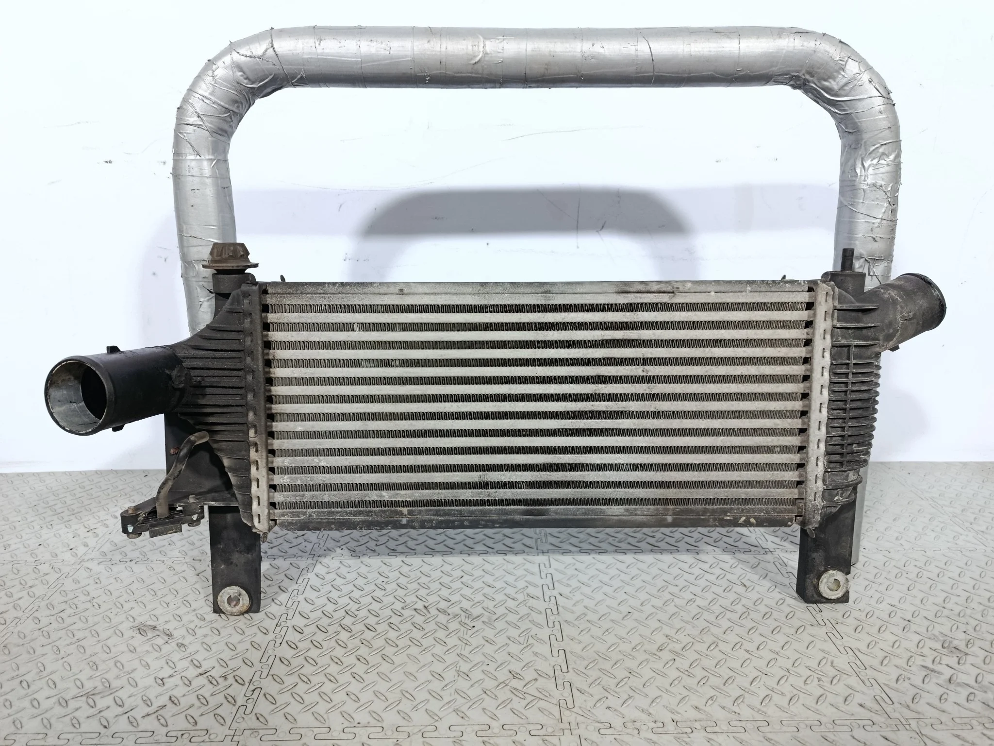 РАДИАТОР ИНТЕРКУЛЕРА NISSAN 14461EB360 DY476Z