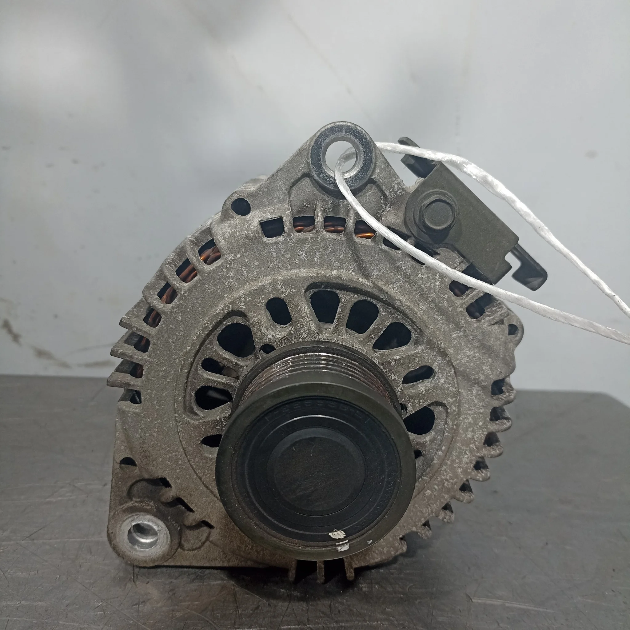 ГЕНЕРАТОР NISSAN 23100AU400 KE768Z