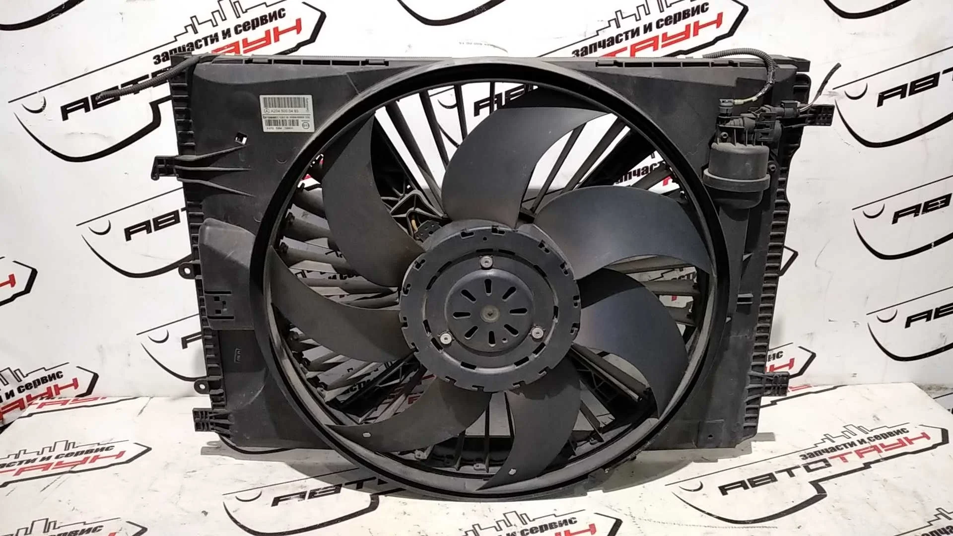 ДИФФУЗОР MERCEDES-BENZ ПРАВЫЙ A2049061403