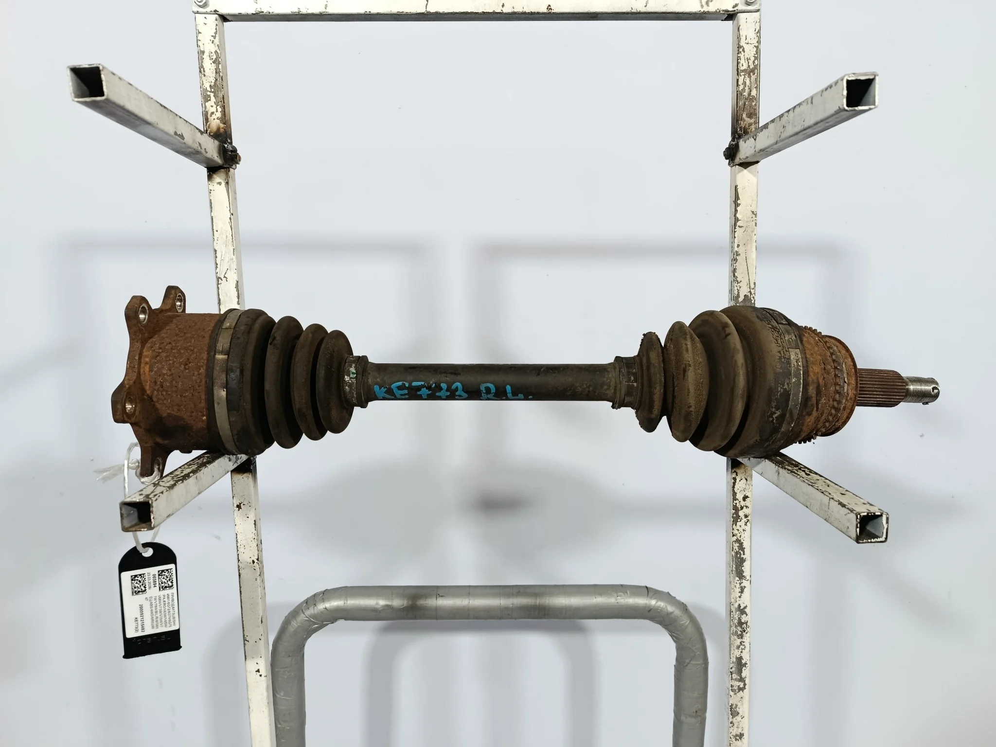 ПРИВОД MITSUBISHI ЗАДНИЙ ПРАВЫЙ MR528647 KE773(2)