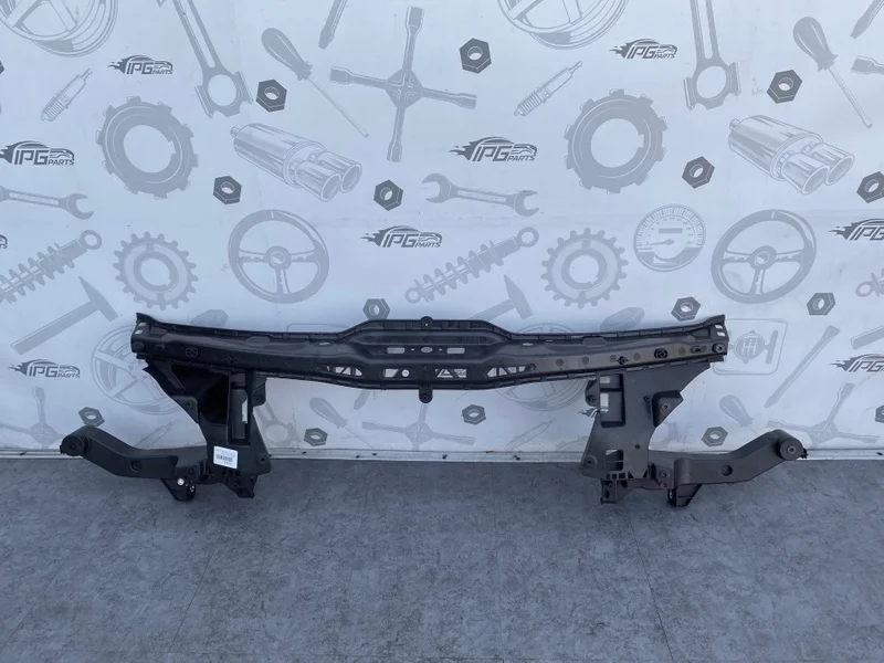 Передняя панель телевизор Mercedes-benz Viano W639