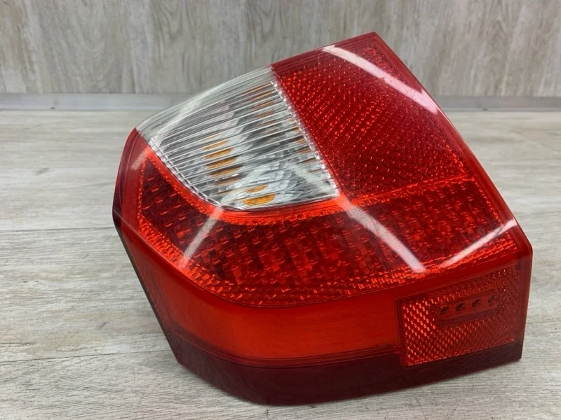 Фонарь VOLVO V70 2010 31395072 УНИВЕРСАЛ D4164T, задний левый