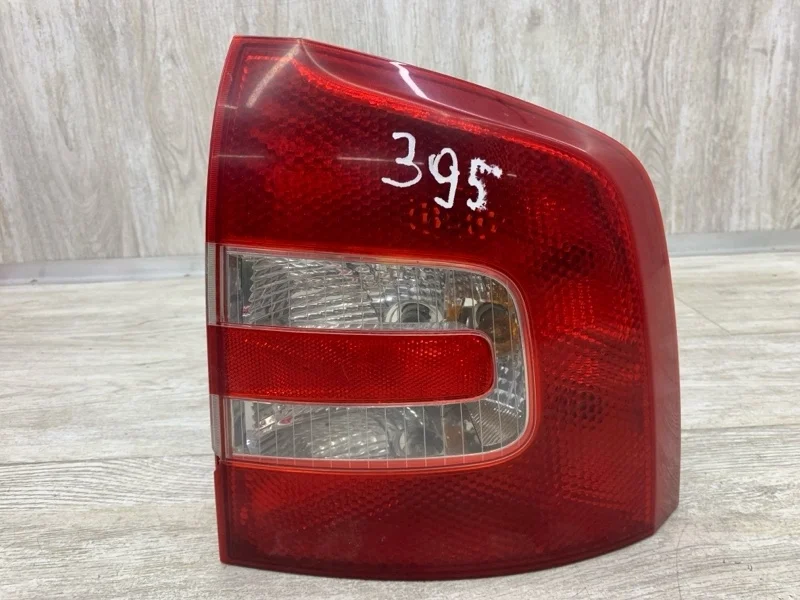 Фонарь SKODA OCTAVIA 2005 1Z9945112B УНИВЕРСАЛ BGU, задний правый