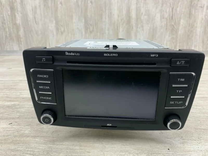 Магнитола SKODA OCTAVIA 2012 1Z0035156M УНИВЕРСАЛ CAYC