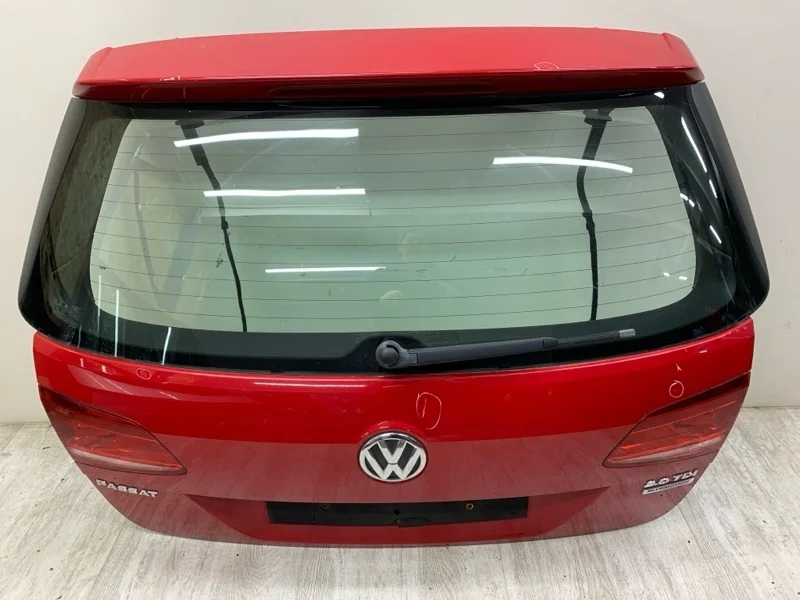 Крышка багажника VOLKSWAGEN PASSAT B7 2011 3AF827025A УНИВЕРСАЛ CFFB