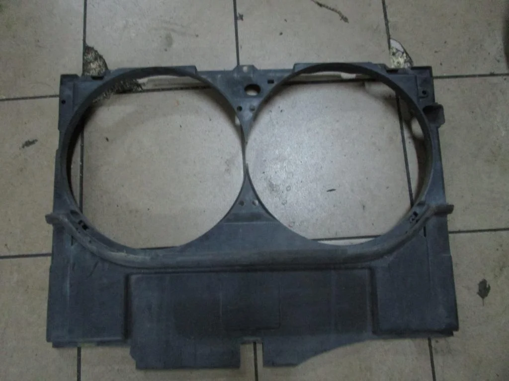 Кожух вентилятора кондиционера Mercedes-Benz