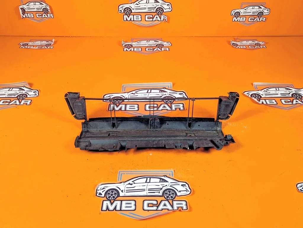 Кожух радиатора Mercedes-Benz