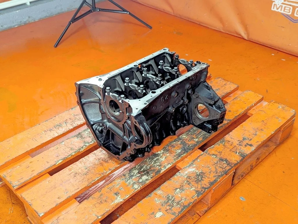 Шорт Блок Mercedes-Benz