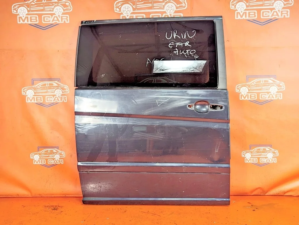 Дверь сдвижная Mercedes-Benz