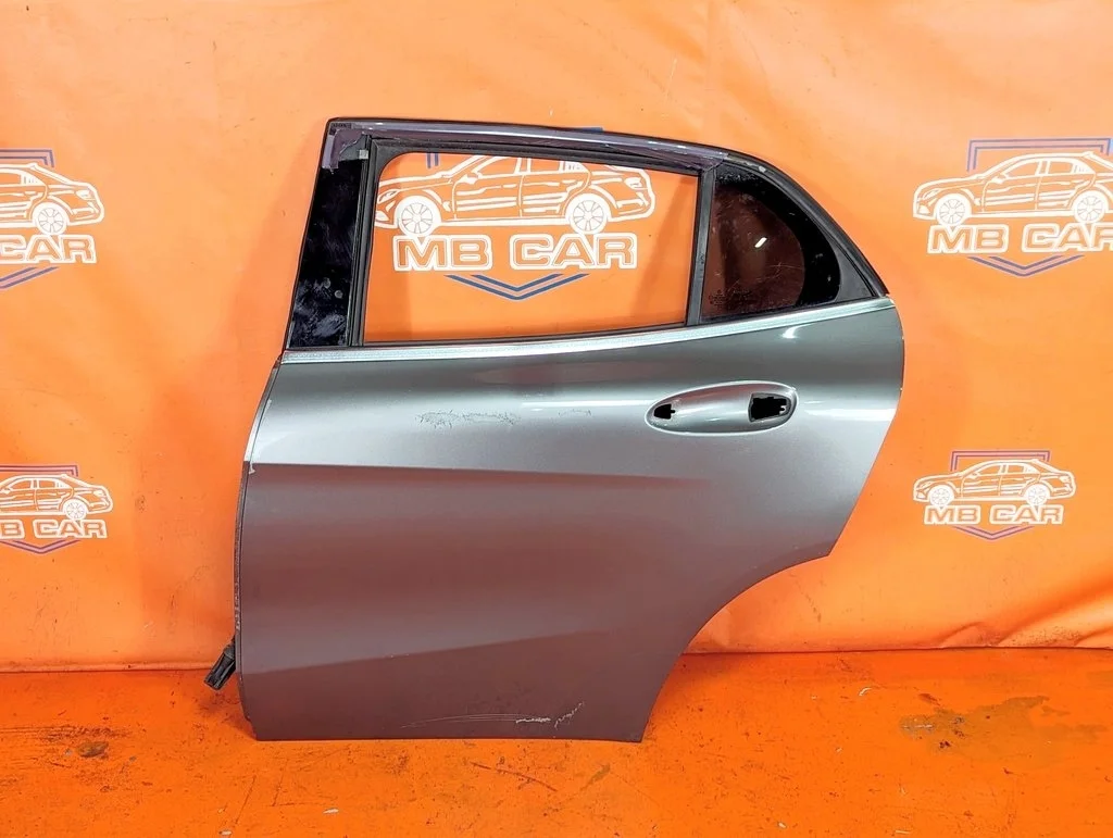 Дверь задняя левая Mercedes-Benz