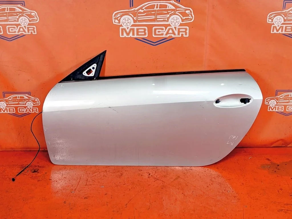 Дверь передняя левая Mercedes-Benz