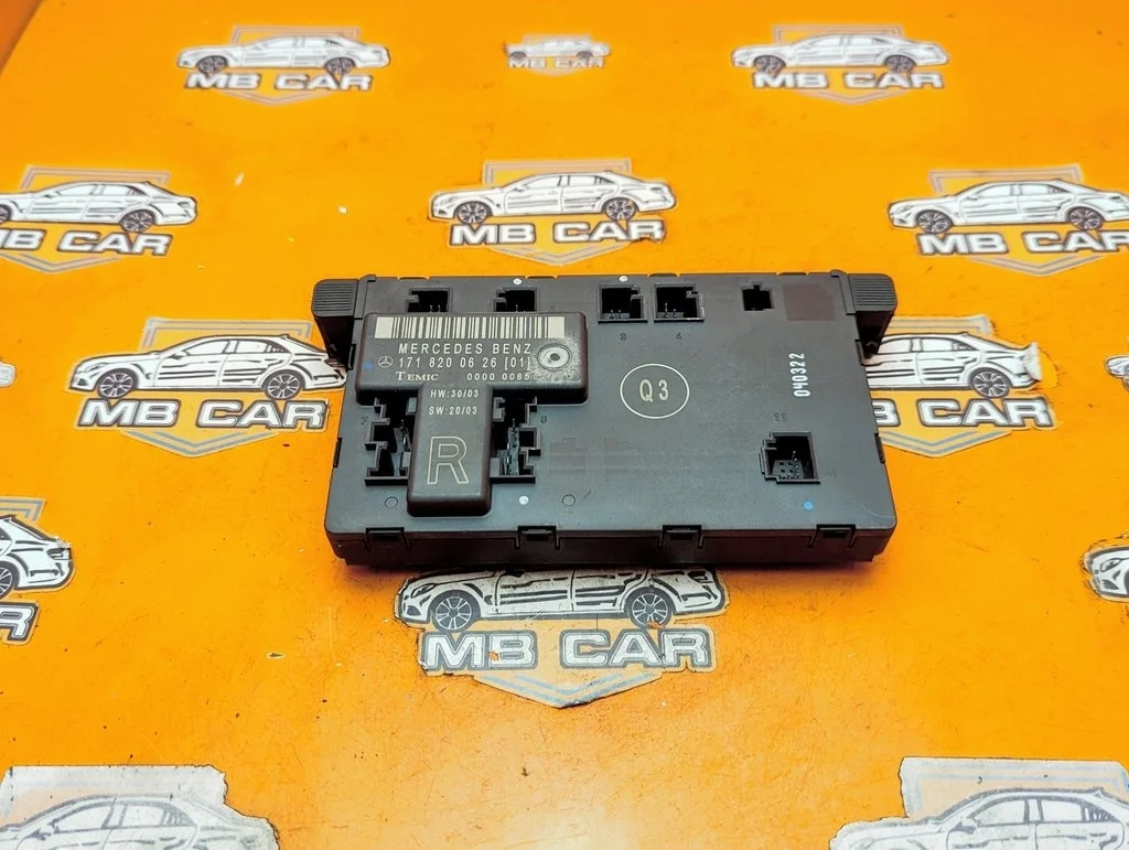 Блок двери Mercedes-Benz