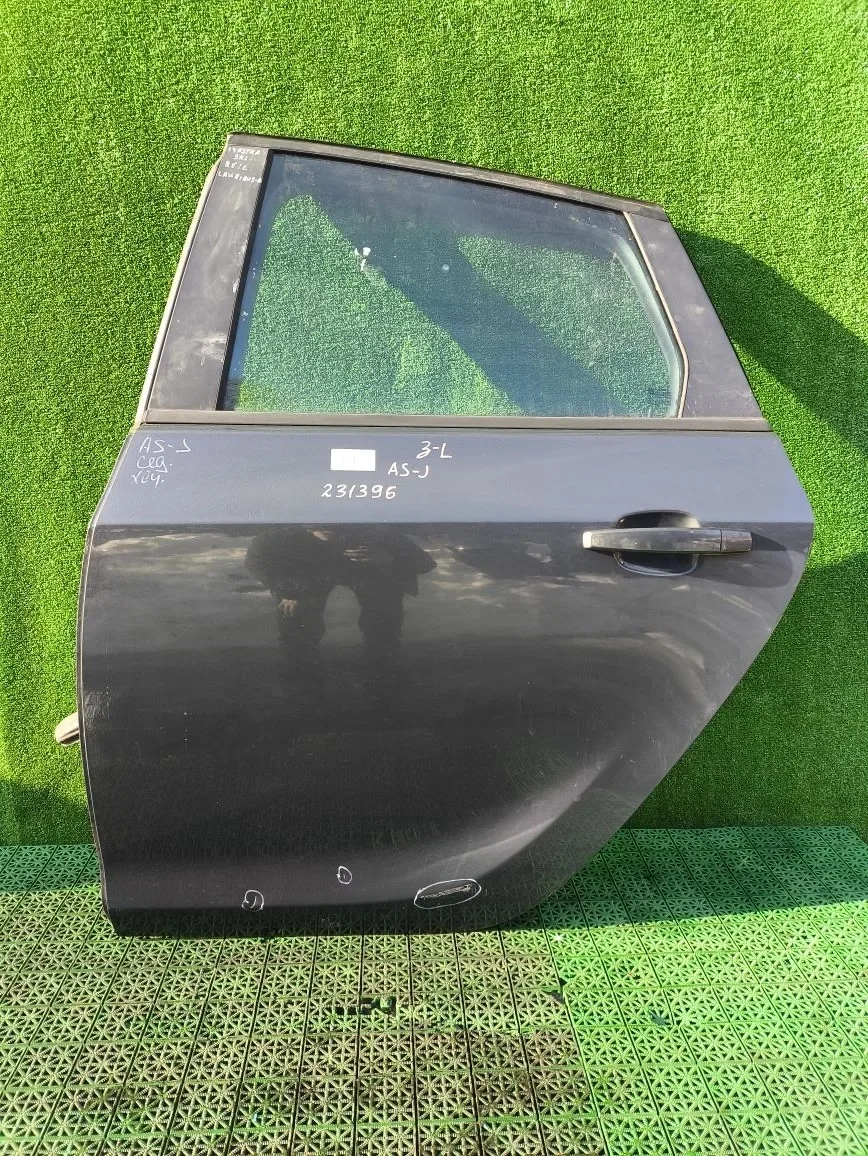 Дверь OPEL ASTRA J 2010- седан, хэтчбек задняя левая серая б/у ASTRA J(2009-2017)