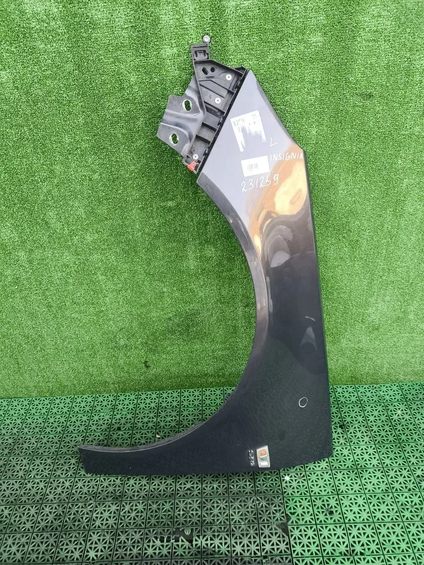 Крыло OPEL INSIGNIA 2008- переднее левое чёрное  б/у INSIGNIA(2008-