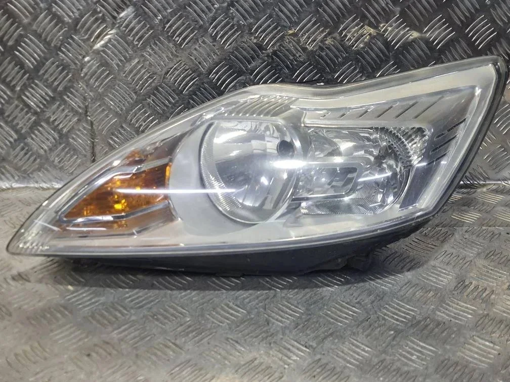 фара левая Ford Focus 2