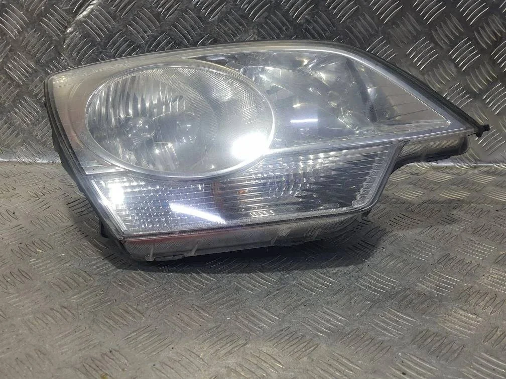 фара правая Opel Antara