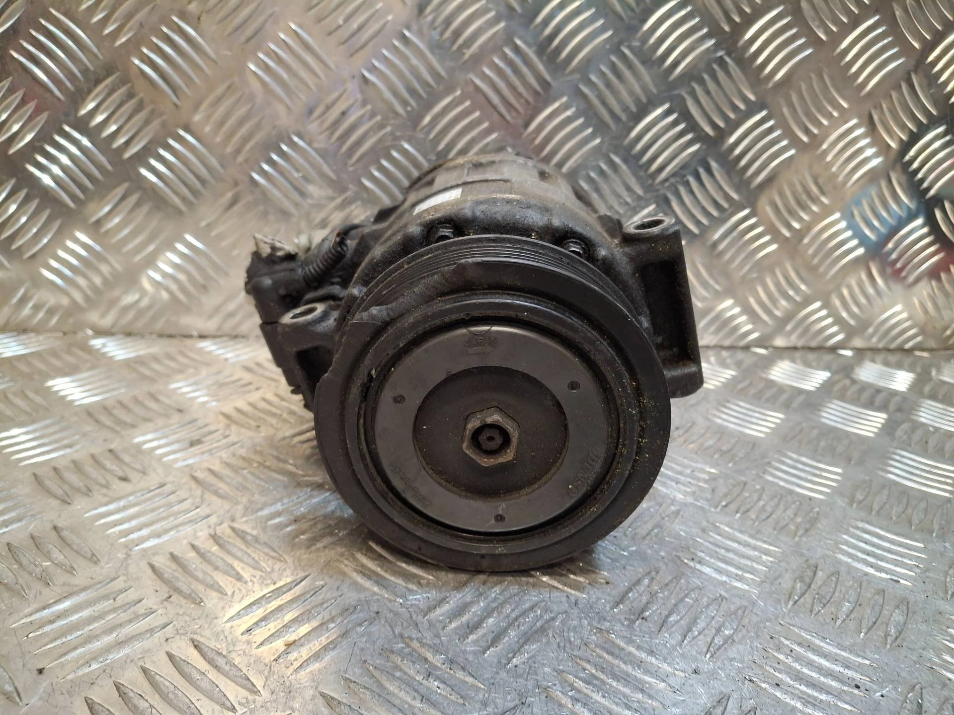 компрессор кондиционера Volkswagen Touareg