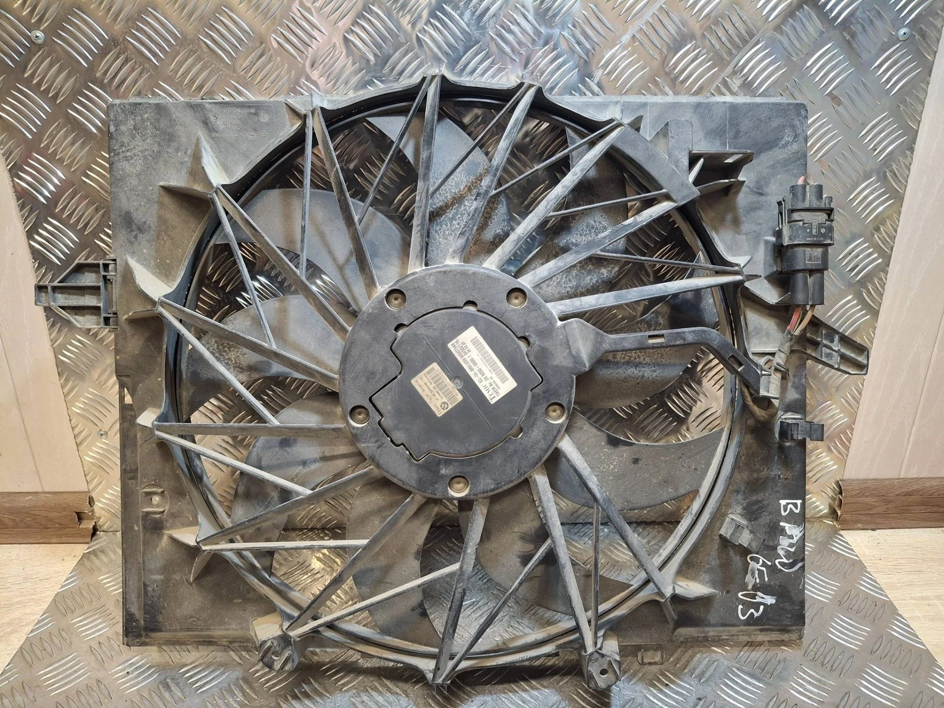 вентилятор охлаждения BMW 5 E60/E61