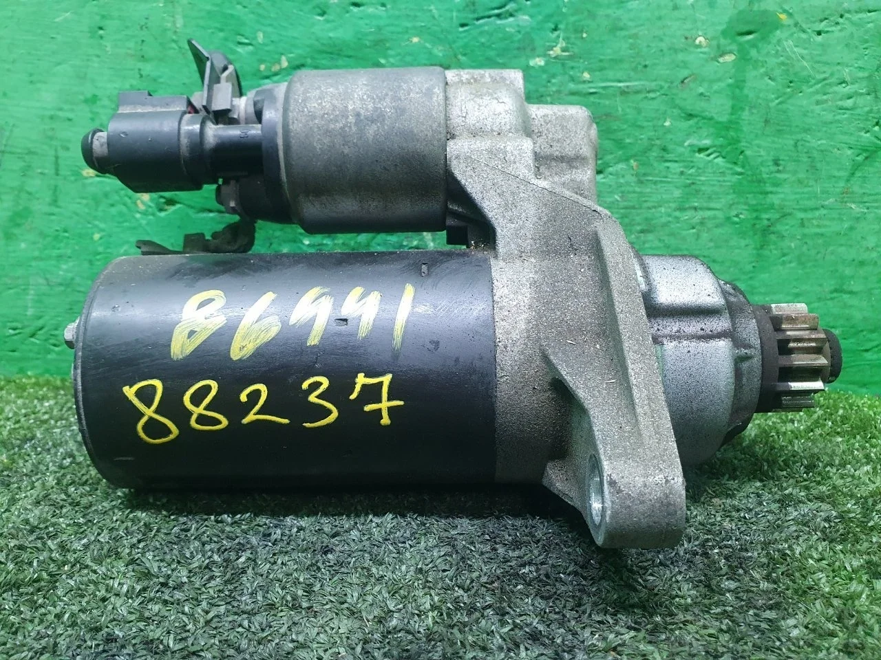 Стартер Skoda Yeti 2009-2018 0AM911023F CBZ