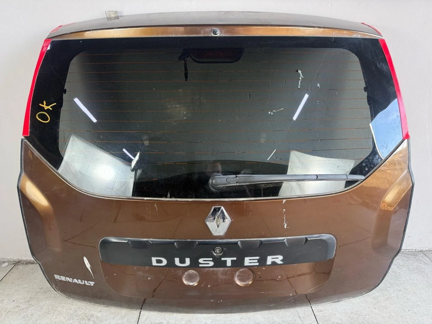 Крышка багажника Renault Duster 2014 901001386R
