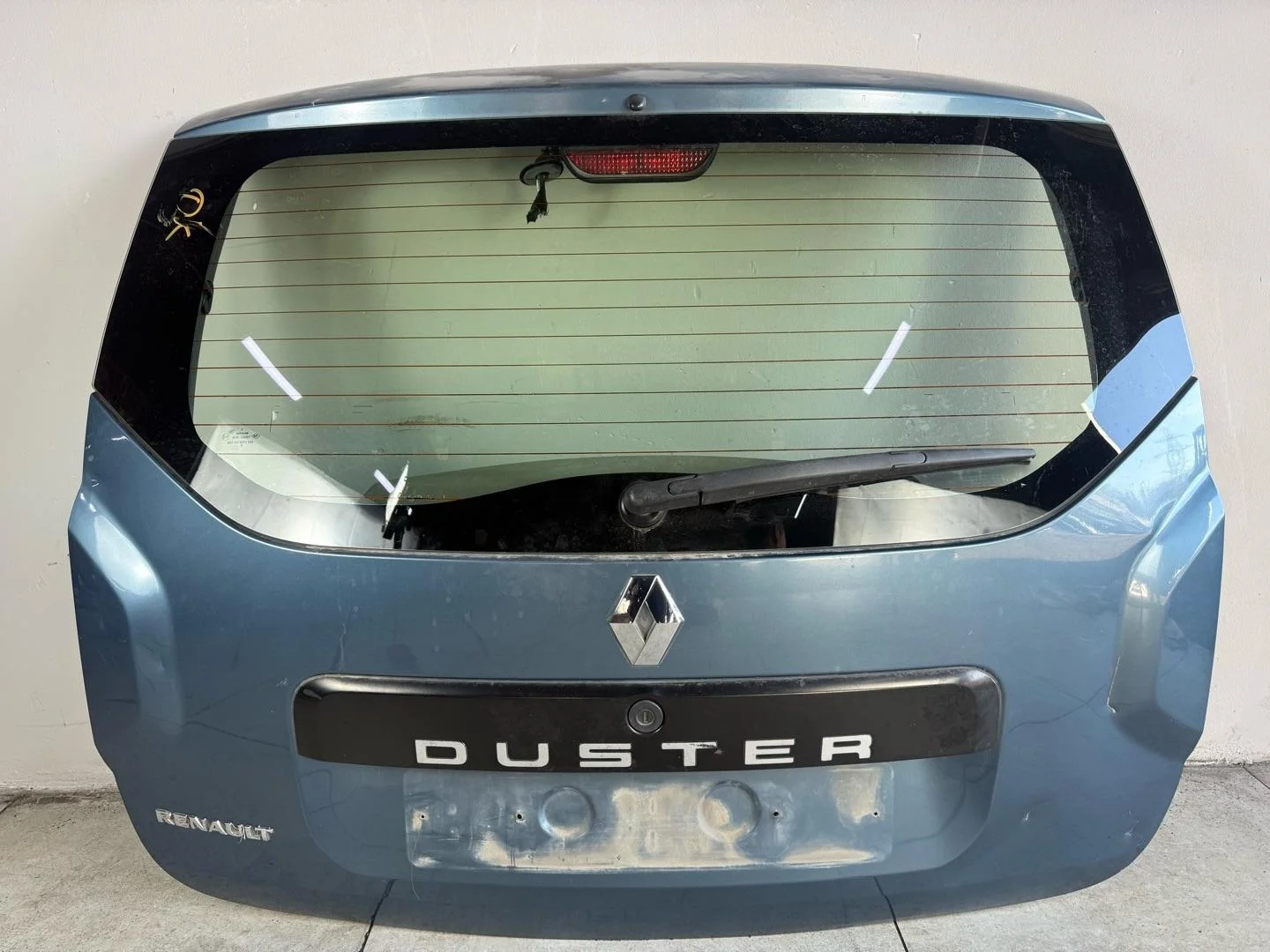 Крышка багажника Renault Duster 2012 901001386R