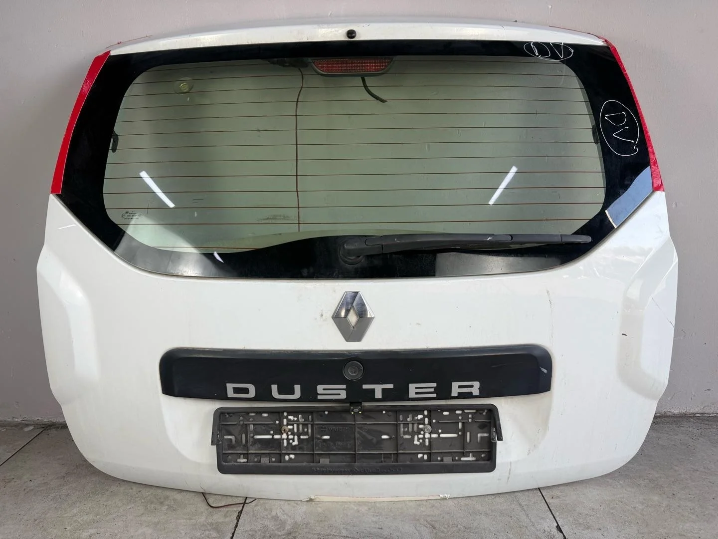 Крышка багажника Renault Duster 2013 901001386R