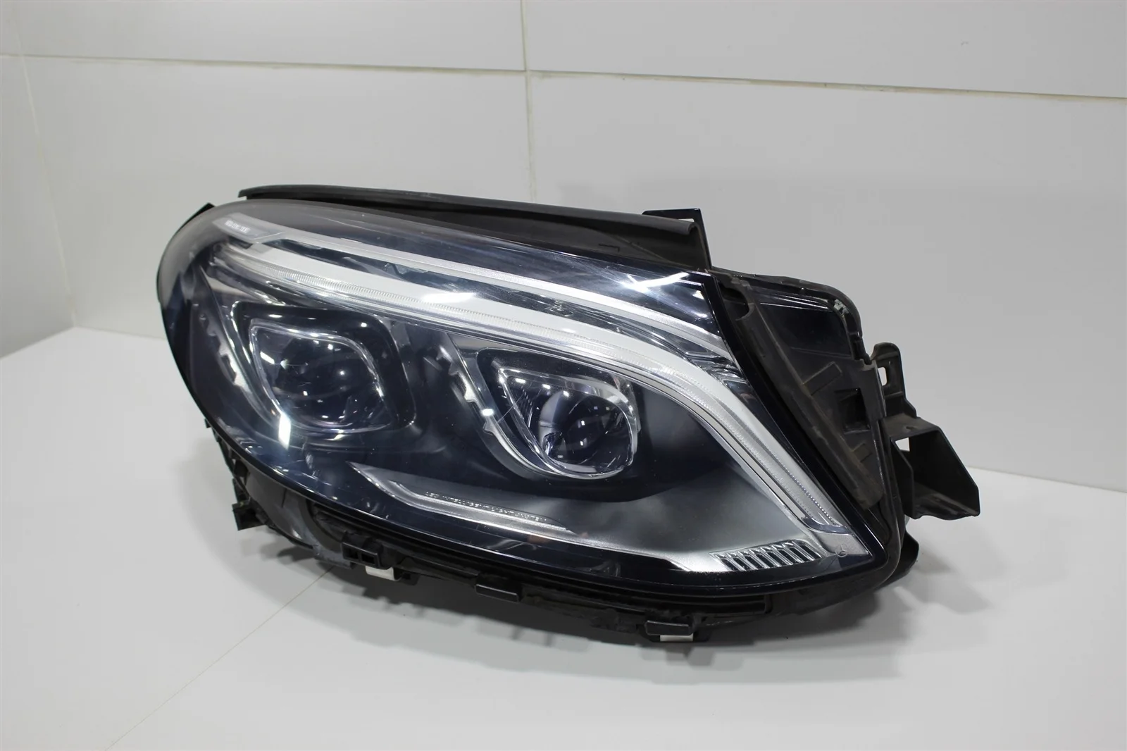 Фара MERCEDES-BENZ GLE-Class 2016 A1668201059 W166, правая