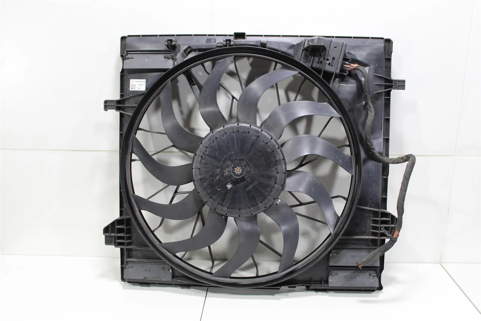 Диффузор в сборе MERCEDES-BENZ GLE-Class 2016 A0999064000 W166 3.0L OM642 642.826