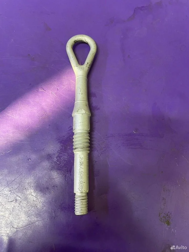 Буксировочный крюк audi a8 d3