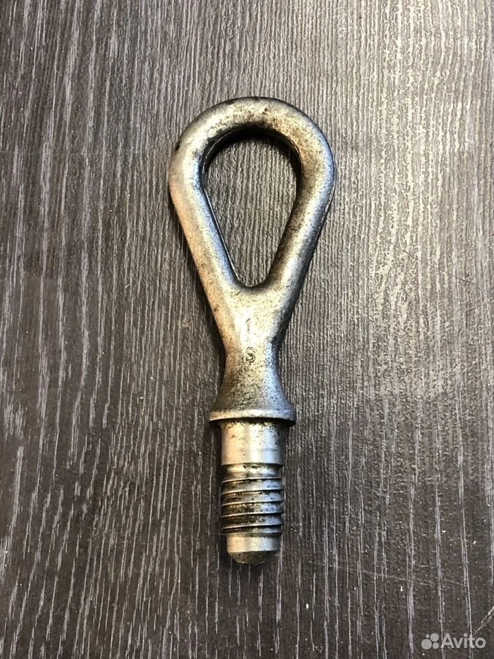 Крюк буксировочный vag 8e0805616d
