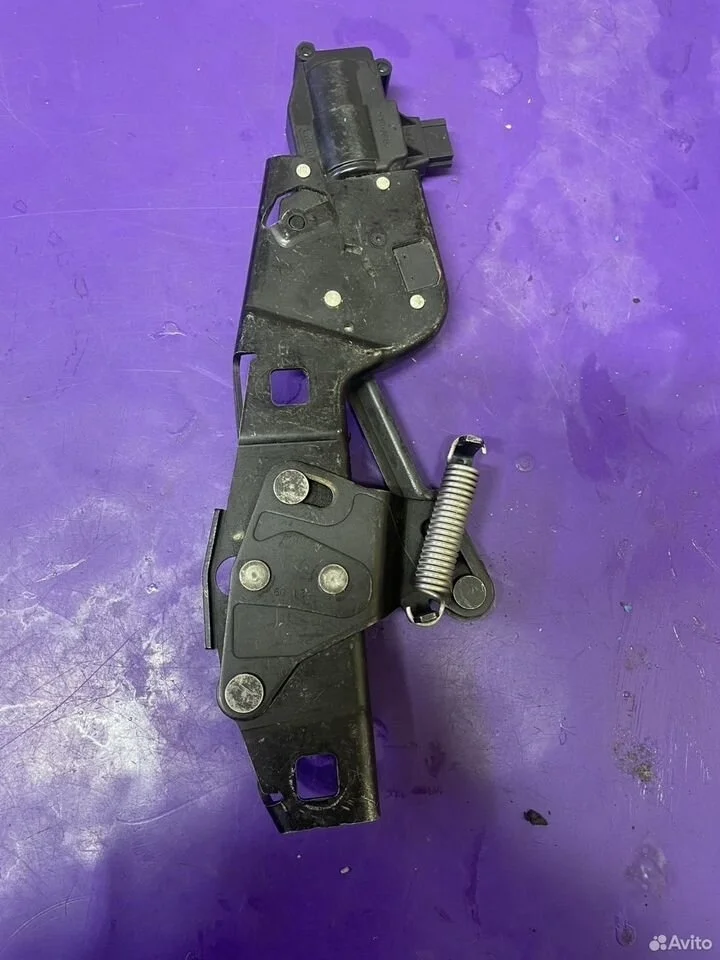 Доводчик багажника rr sport 320 fqq500090