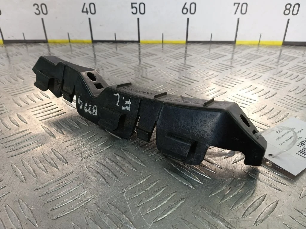 Кронштейн бампера передний HONDA CR-V III (2006—2