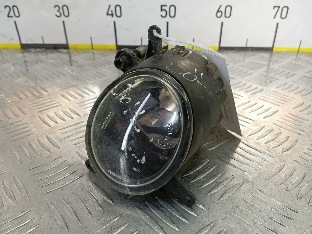 Фара противотуманная передняя MITSUBISHI COLT Z30
