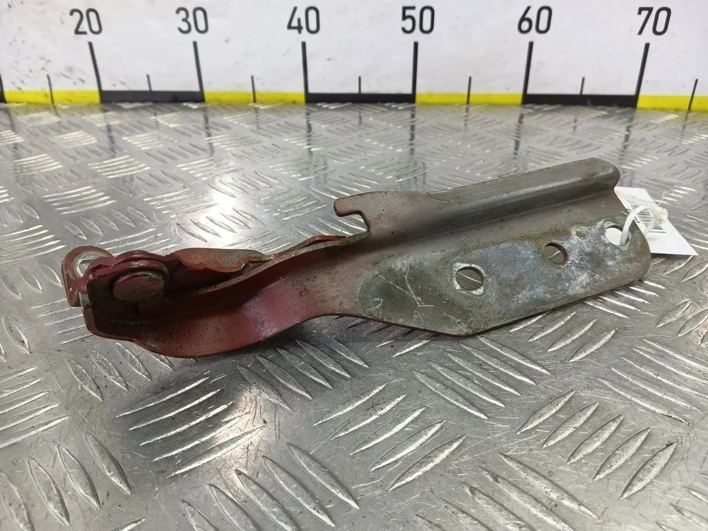 Петля капота левая SUZUKI Grand Vitara I рестайли