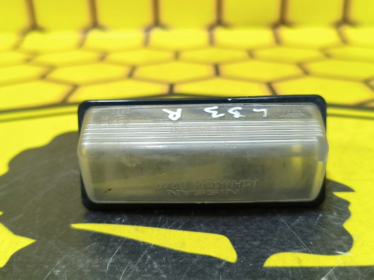 Подсветка номера Nissan Altima 2013 265109Y00A L33 QR25DE, правая