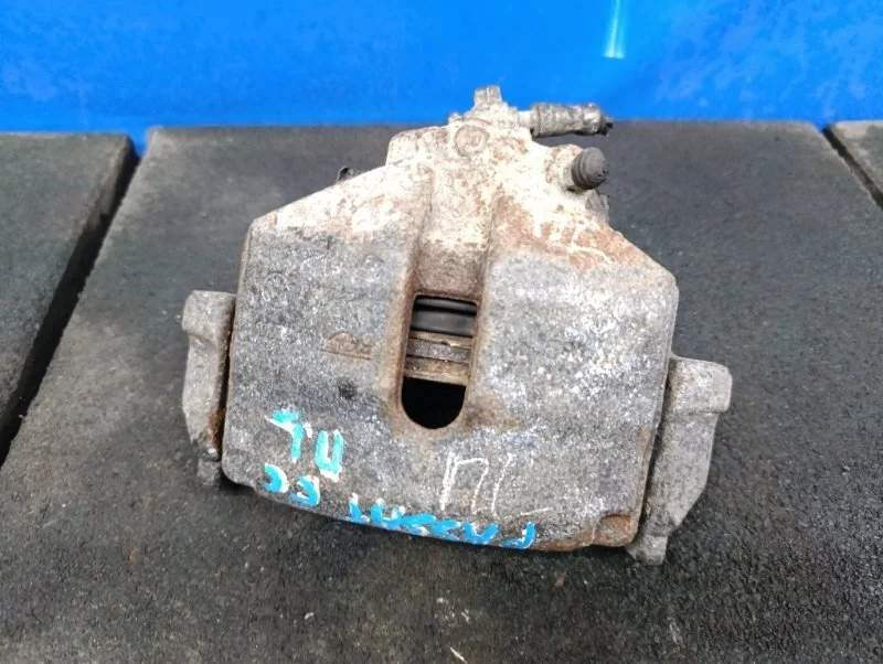 Суппорт тормозной Volkswagen Passat CC 2010 1K0615123E 3B5 1.8 CDA, передний левый