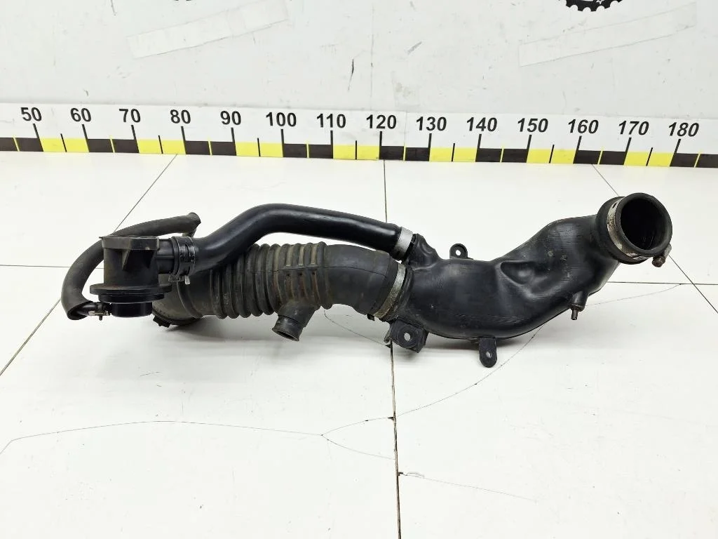 Патрубок воздушного фильтра Mazda CX-7 2007 ER
