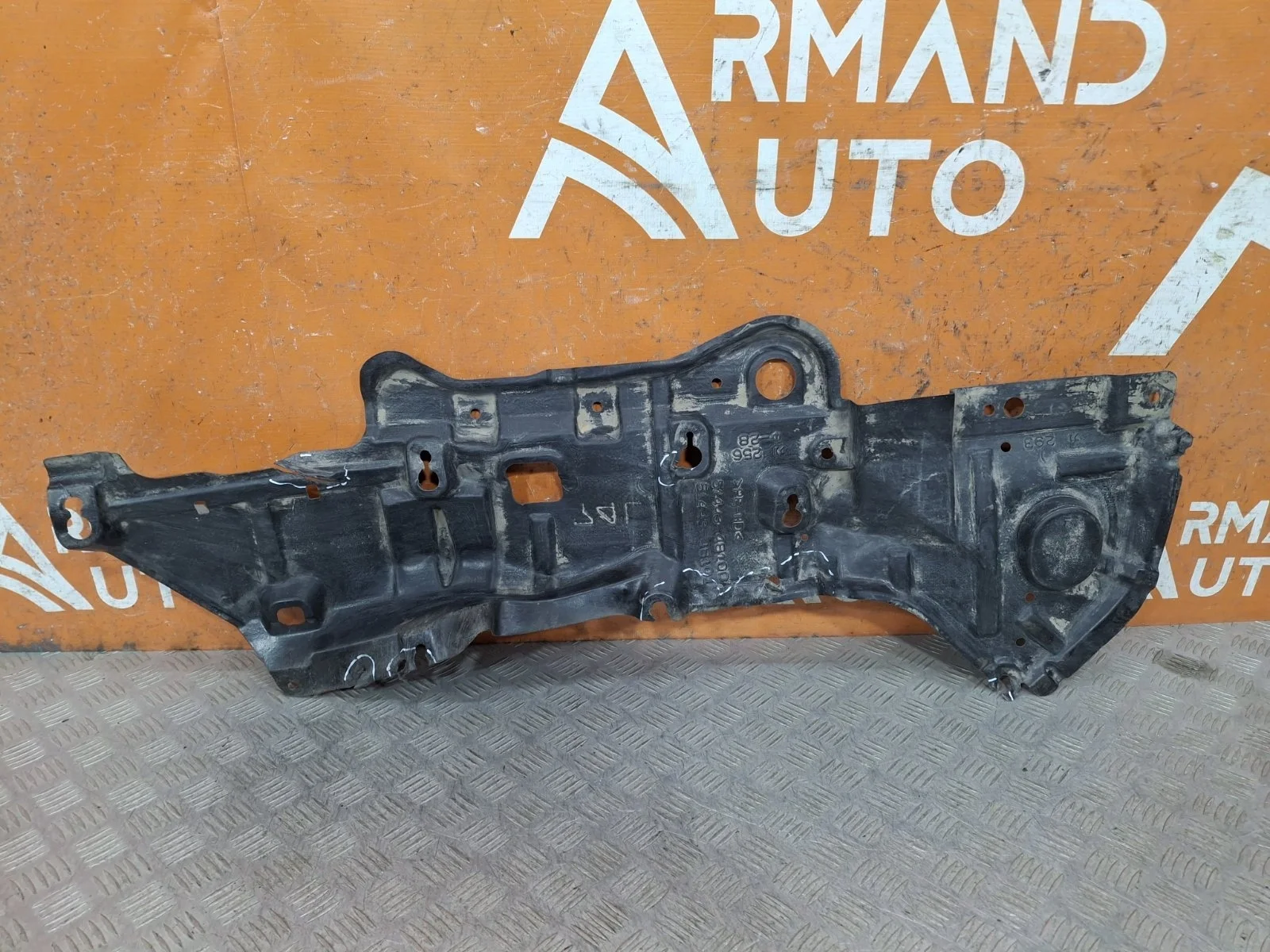 Пыльник двигателя Lexus RX 2015-нв 4