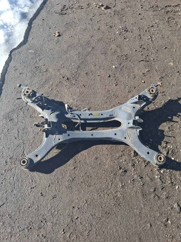 Подрамник Nissan Teana 2008-2011 55400JN00A J32 VQ25DE, задний