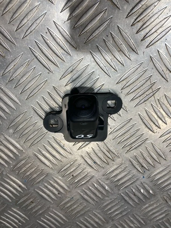 Камера заднего вида LEXUS LX570 2018 867B060062 URJ202 3UR-FE 5.7